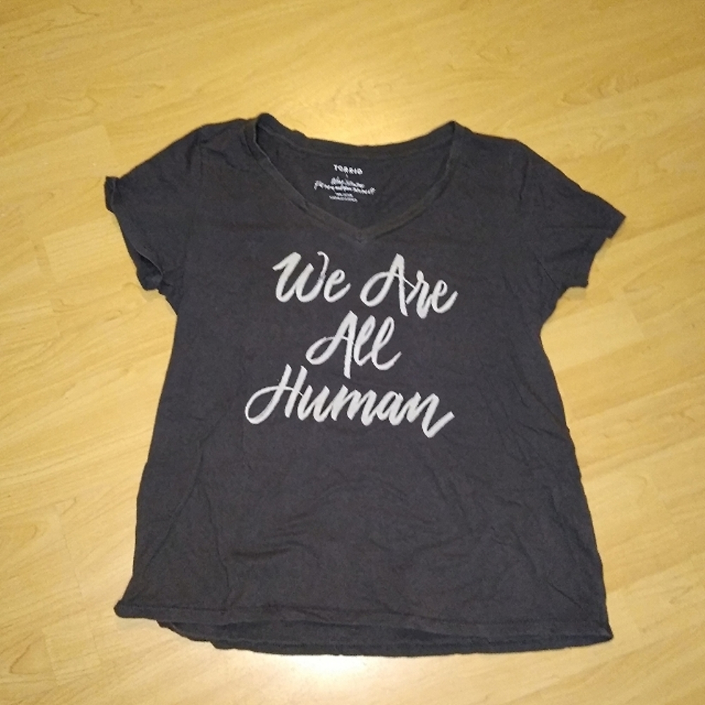 Grey Torrid Tee Shirt - Size 1
